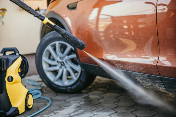 Best Roof Pressure Washing  in Longmont, CO