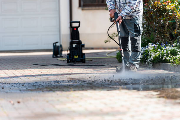 Best Garage Pressure Washing  in Longmont, CO
